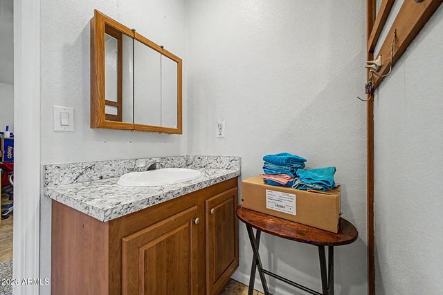 2576 W TEPEE Street, Apache Junction, AZ 85120