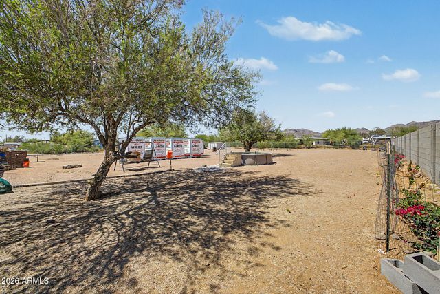 2576 W TEPEE Street, Apache Junction, AZ 85120