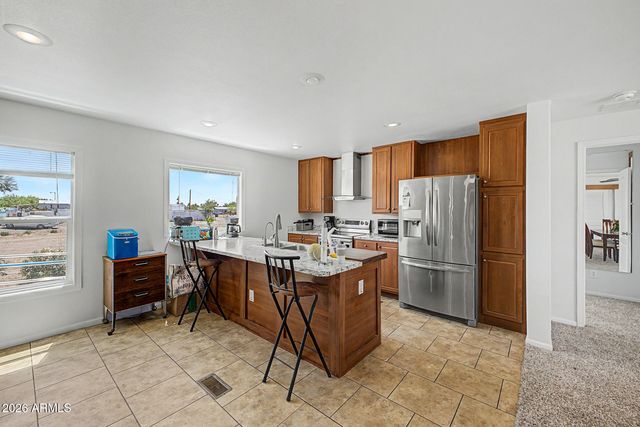 2576 W TEPEE Street, Apache Junction, AZ 85120