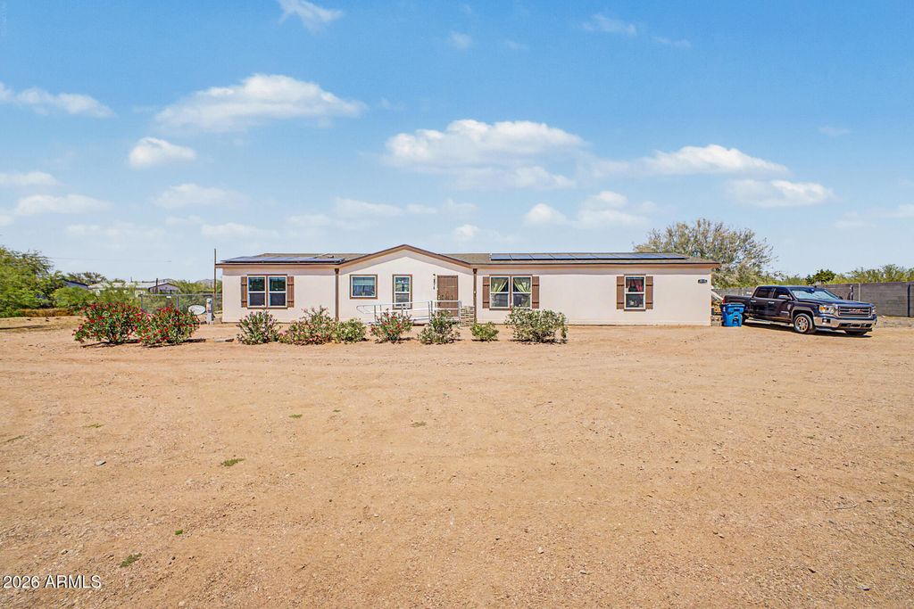 2576 W TEPEE Street, Apache Junction, AZ 85120