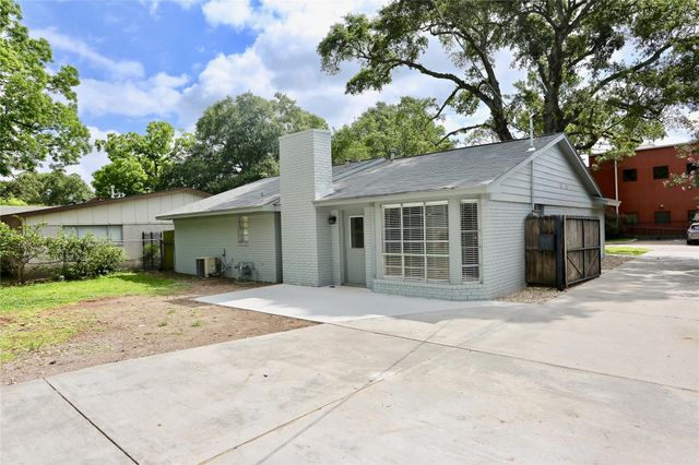 1135 Murrayhill Drive, Houston, TX 77043