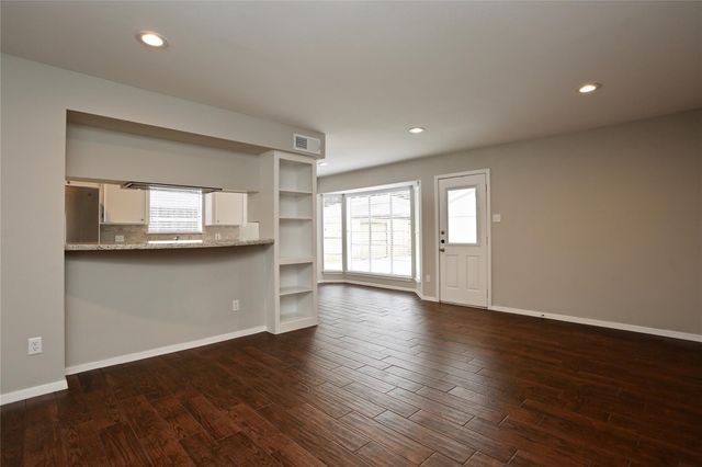 1135 Murrayhill Drive, Houston, TX 77043