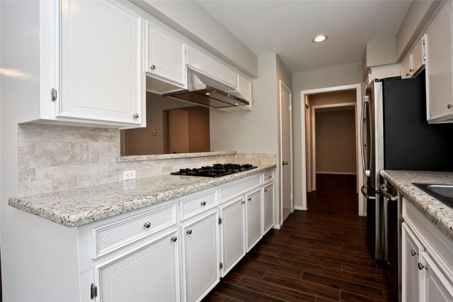 1135 Murrayhill Drive, Houston, TX 77043