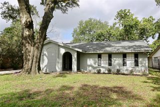 1135 Murrayhill Drive, Houston, TX 77043