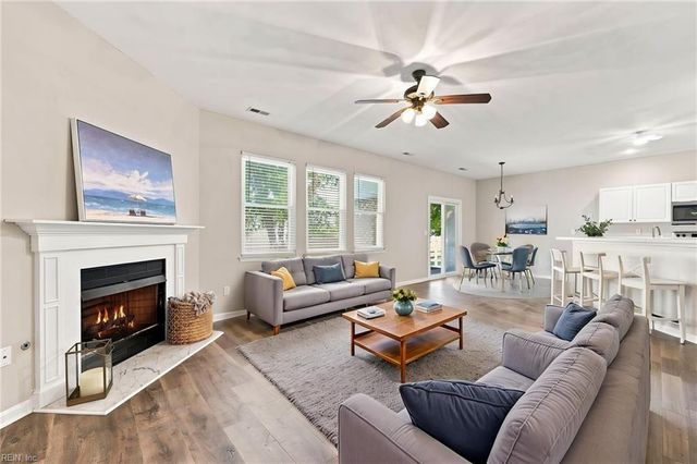 1901 Somersby LN, Virginia Beach, VA 23456