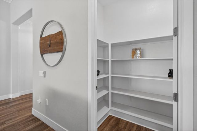 1069 Catalina Way, El Dorado Hills, CA 95762