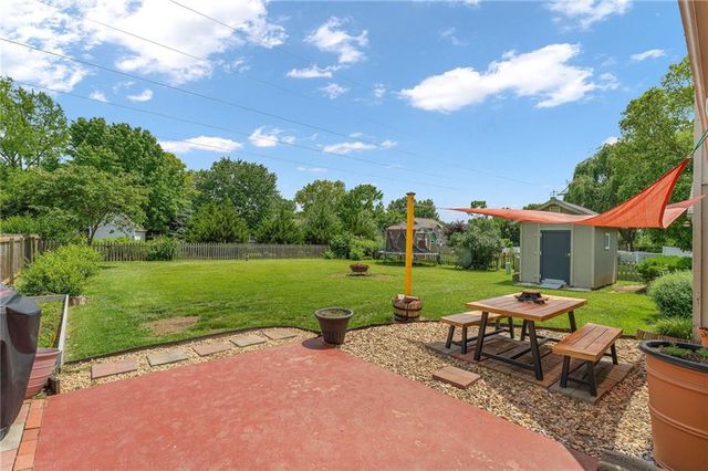 4213 Goldfield Street, Lawrence, KS 66049