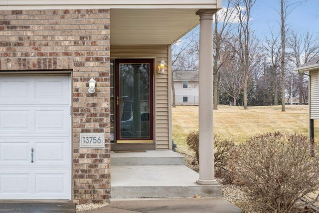 13756 Dorothy Drive, Rogers, MN 55374