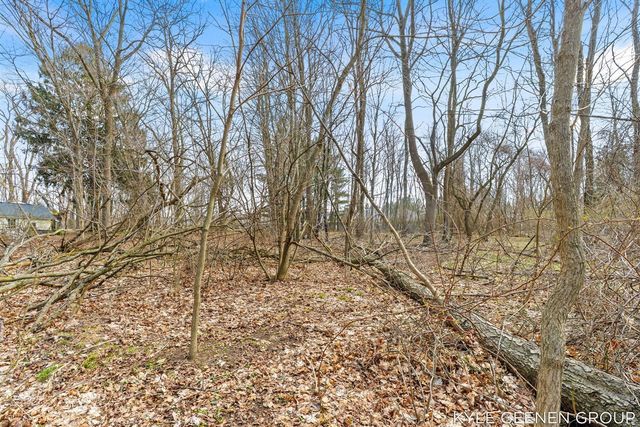 387 & 389 W Fremont Street, Douglas, MI 49406
