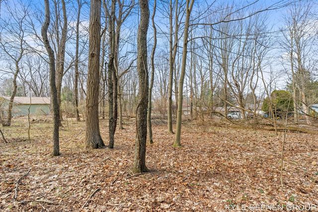 387 & 389 W Fremont Street, Douglas, MI 49406