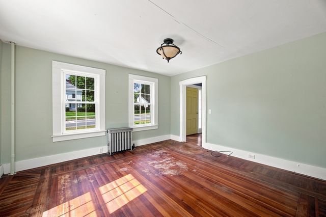55 South Main St, Belchertown, MA 01007