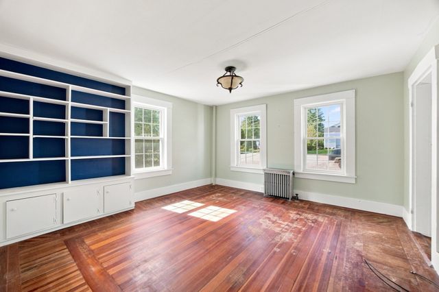 55 South Main St, Belchertown, MA 01007