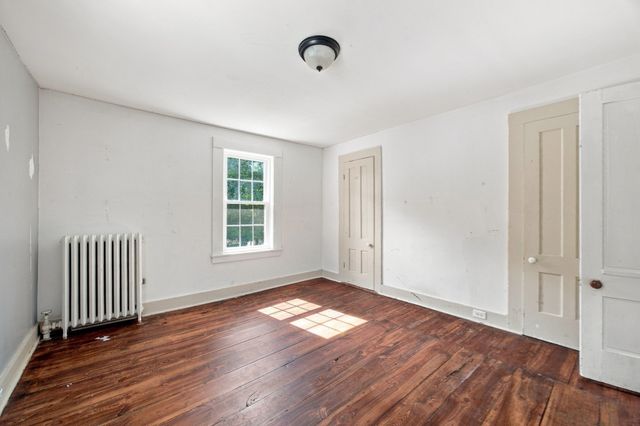 55 South Main St, Belchertown, MA 01007