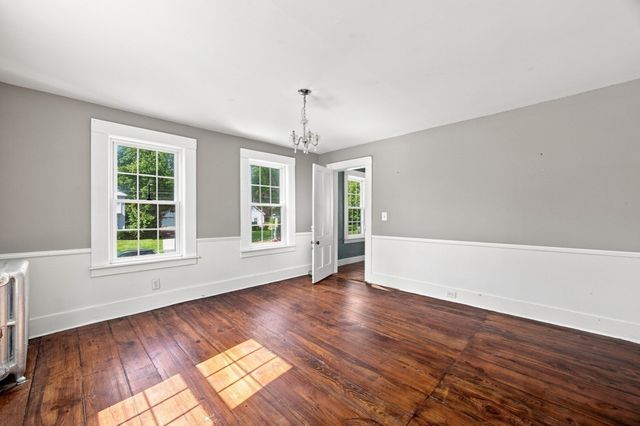 55 South Main St, Belchertown, MA 01007