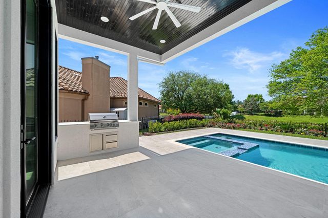 91 Lake Sterling Gate Drive, Spring, TX 77379