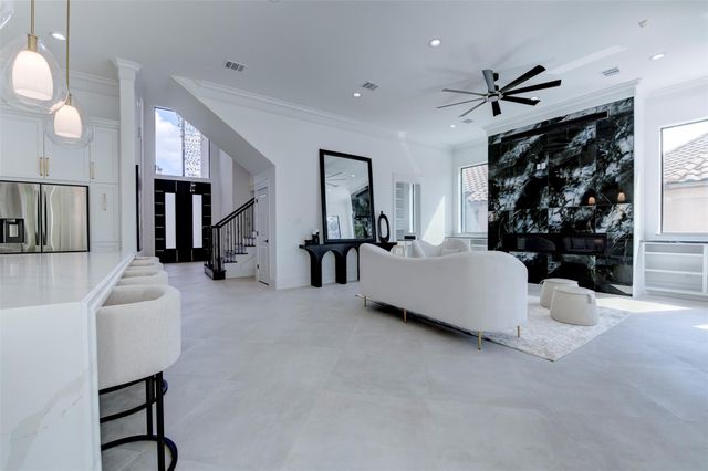 91 Lake Sterling Gate Drive, Spring, TX 77379