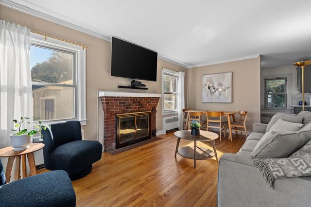 19 Autumn Circle, Canton, MA 02021