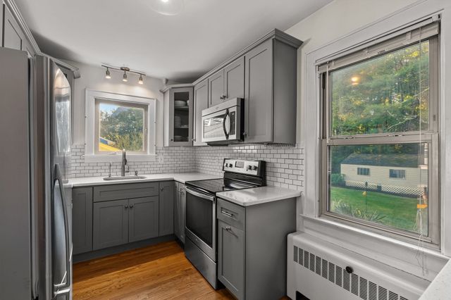 19 Autumn Circle, Canton, MA 02021