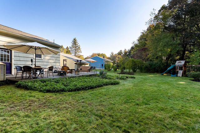 19 Autumn Circle, Canton, MA 02021