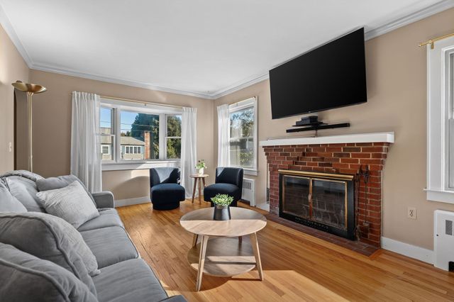 19 Autumn Circle, Canton, MA 02021
