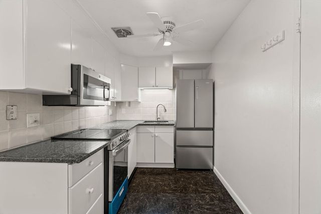 50 Green Street 401, Brookline, MA 02446