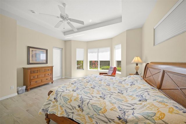 6923 LENNOX PLACE, University Park, FL 34201