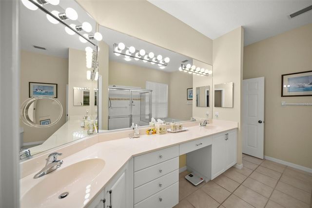 6923 LENNOX PLACE, University Park, FL 34201