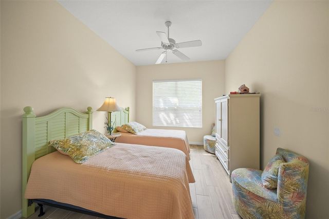 6923 LENNOX PLACE, University Park, FL 34201