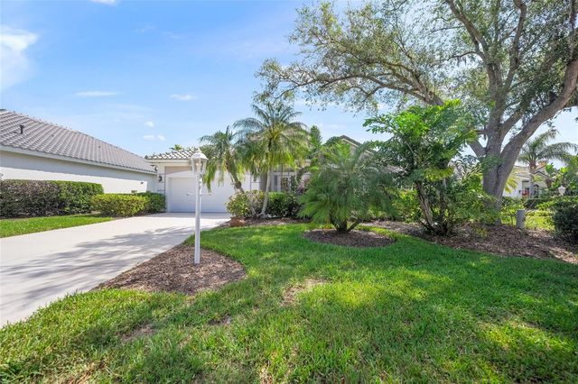 6923 LENNOX PLACE, University Park, FL 34201