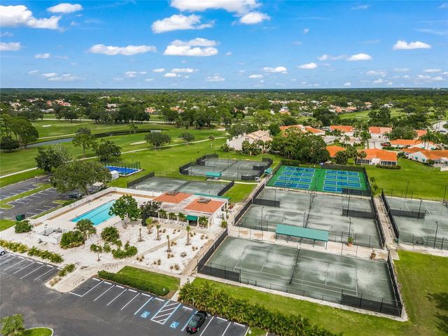 6923 LENNOX PLACE, University Park, FL 34201