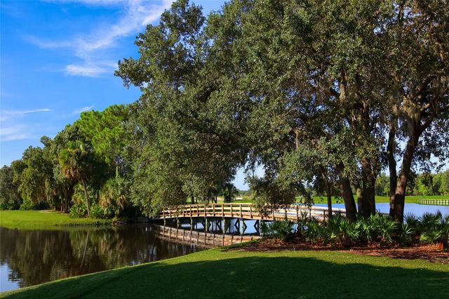 6923 LENNOX PLACE, University Park, FL 34201