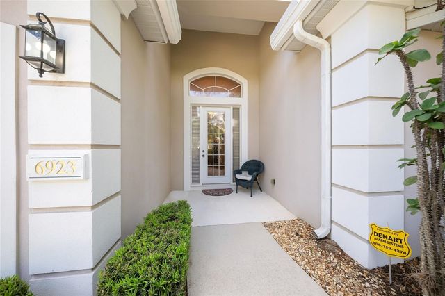 6923 LENNOX PLACE, University Park, FL 34201