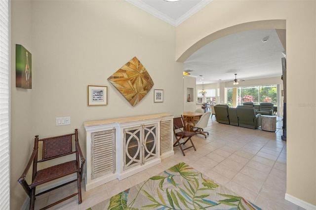 6923 LENNOX PLACE, University Park, FL 34201