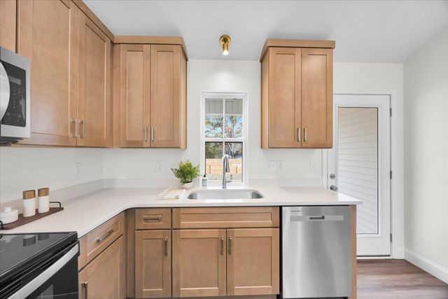 275 Ragan Street, Campobello, SC 29322