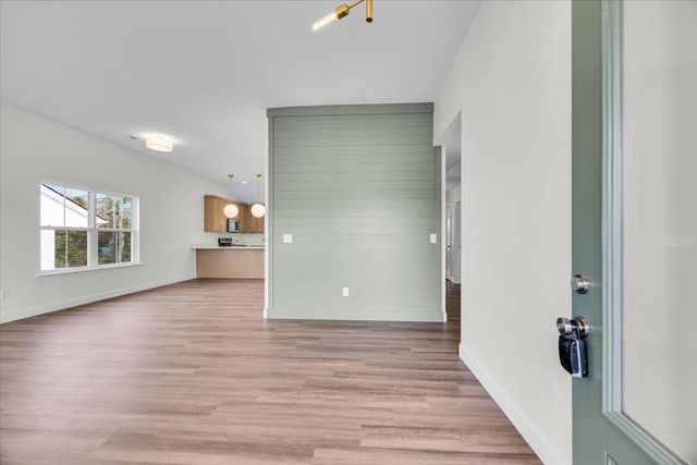 275 Ragan Street, Campobello, SC 29322