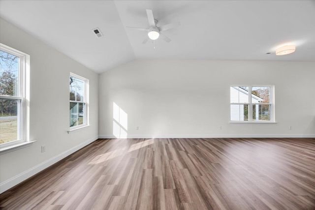 275 Ragan Street, Campobello, SC 29322