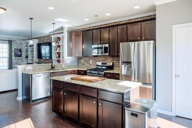 4921 Travertine AVE, Virginia Beach, VA 23462