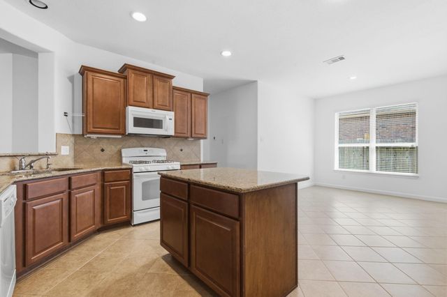 1015 Cedar Lake Court, Conroe, TX 77384