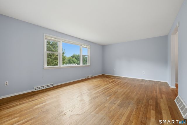 42 Falmouth Drive, Shelton, CT 06484