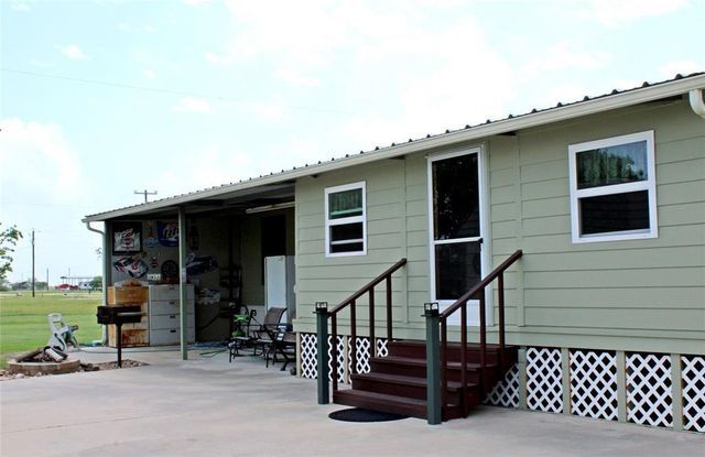223 Baracuda Drive, Palacios, TX 77465