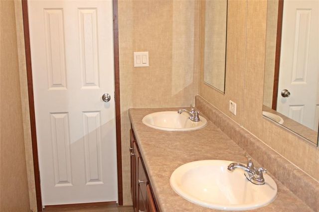 223 Baracuda Drive, Palacios, TX 77465