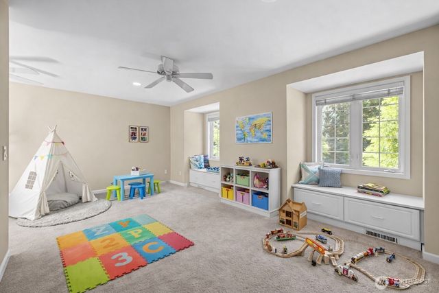 19710 222nd Avenue NE, Woodinville, WA 98077