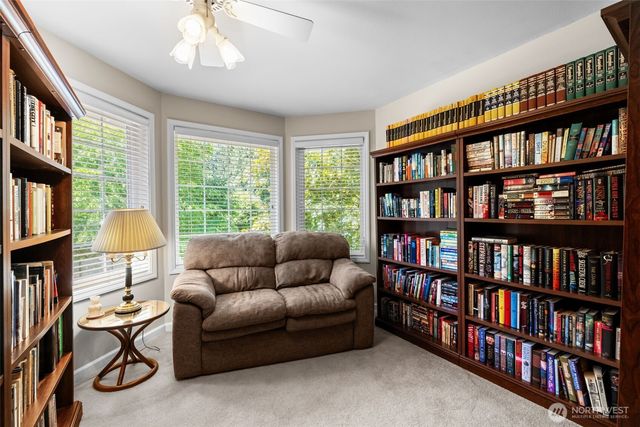 19710 222nd Avenue NE, Woodinville, WA 98077