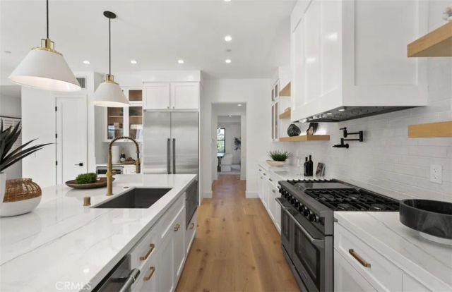 430 Tustin Avenue, Newport Beach, CA 92627