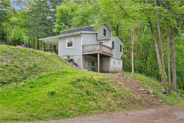 1620 Clark Ln, Harrison Twp, PA 15065