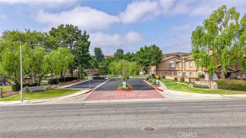 14711 Moon Crest Lane F, Chino Hills, CA 91709