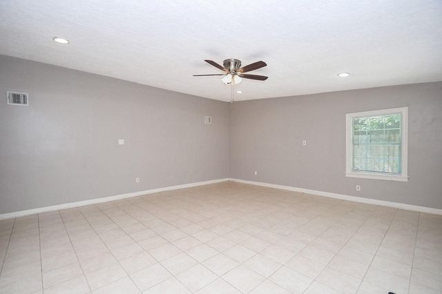 1231 Hopper Road, Houston, TX 77037