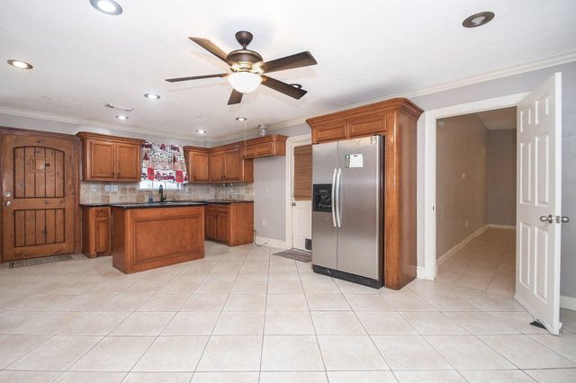 1231 Hopper Road, Houston, TX 77037