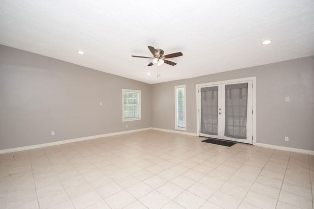 1231 Hopper Road, Houston, TX 77037