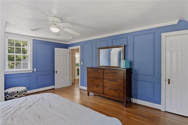 2209 W Friendly Avenue, Greensboro, NC 27403